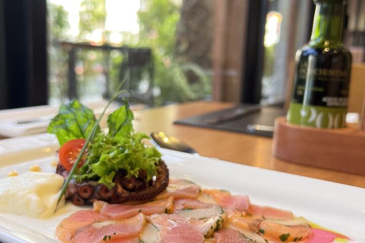 Dining Photos
