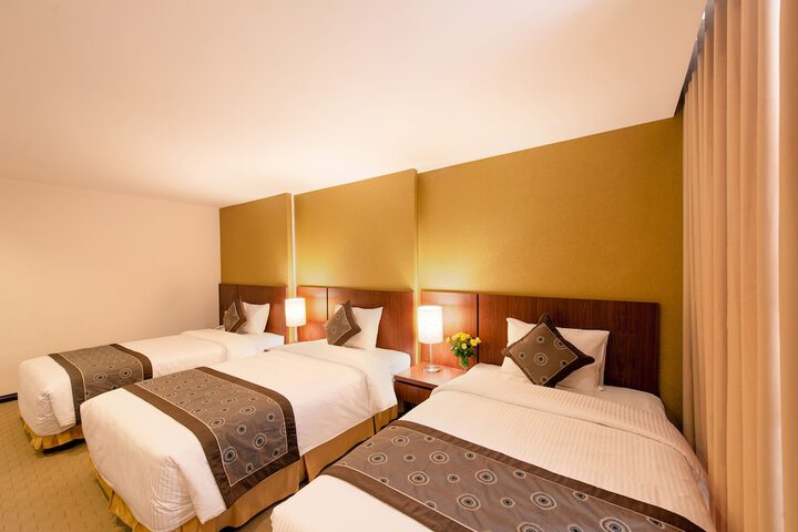 Room 12 of 67