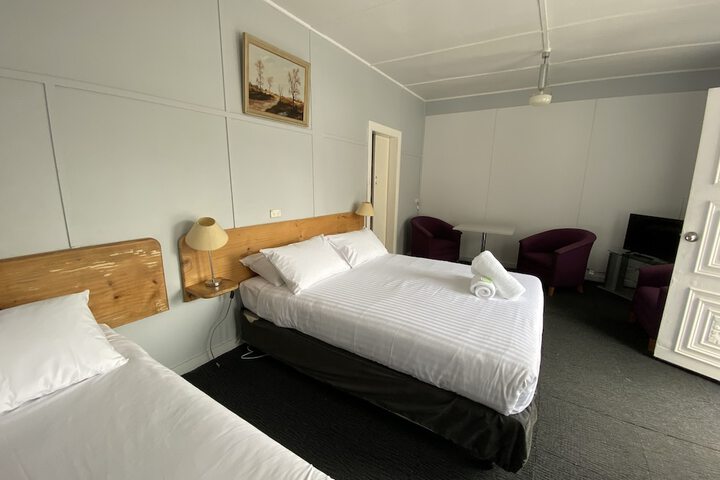 Room 6 of 55