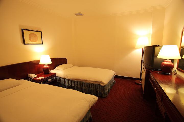 Room 7 of 39
