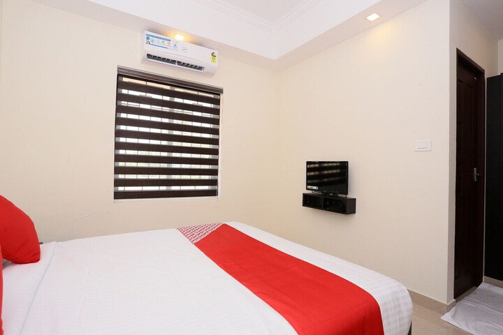 Room 33 of 60