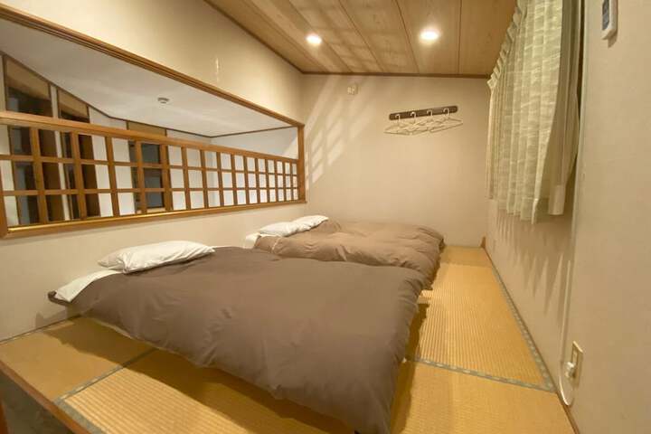 Room 10 of 151