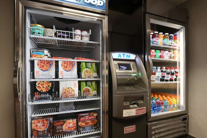 Snack bar