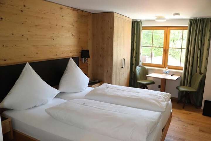Room 5 of 53