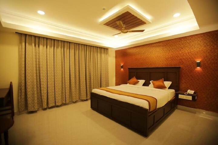 Room 8 of 35