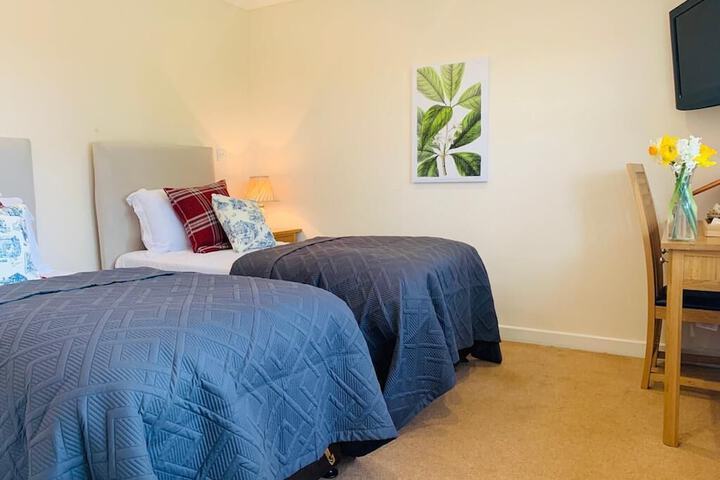 Room 25 of 119