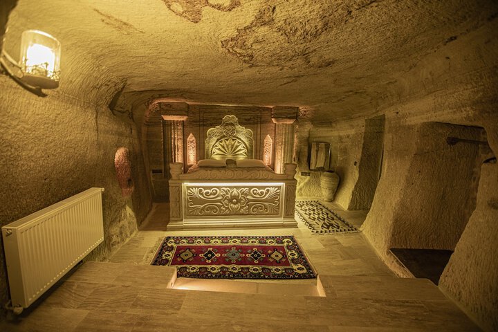 Room 7 of 75