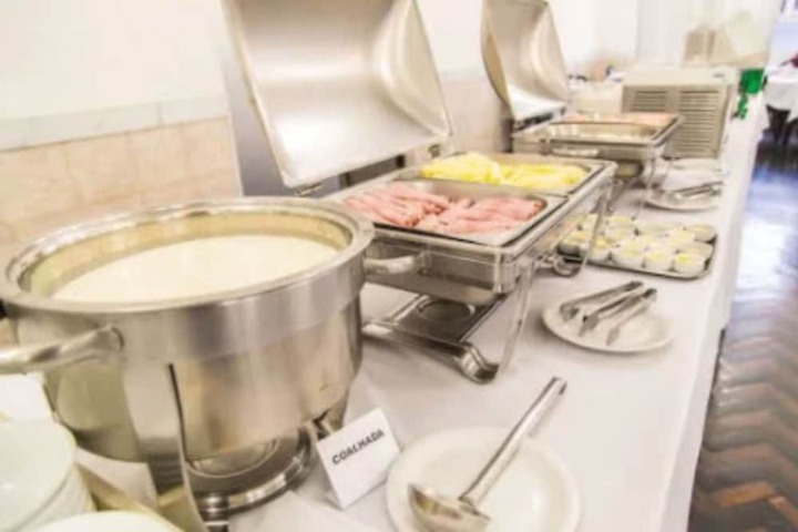 Breakfast area