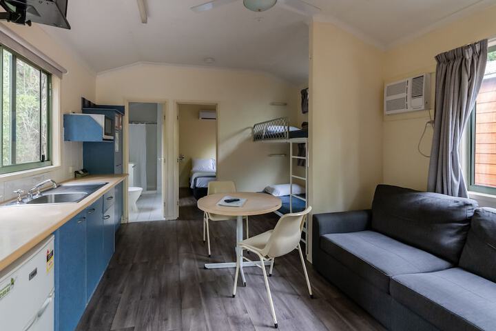 Room 25 of 63
