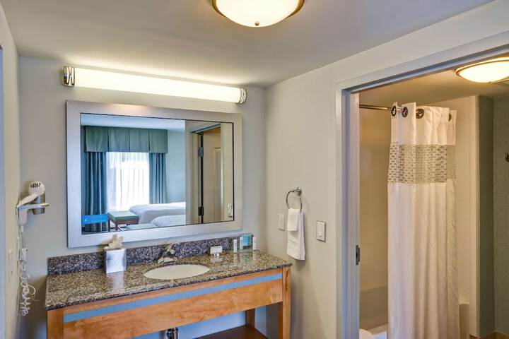 Room 82 of 129