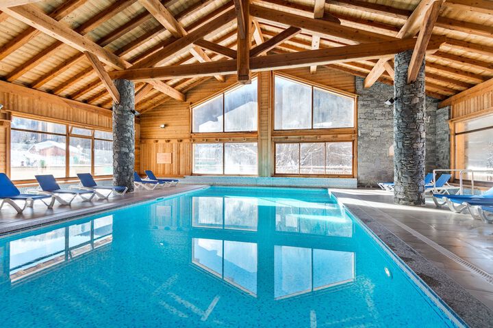 Hotel with Pool