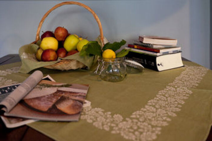 Dining 8 of 73