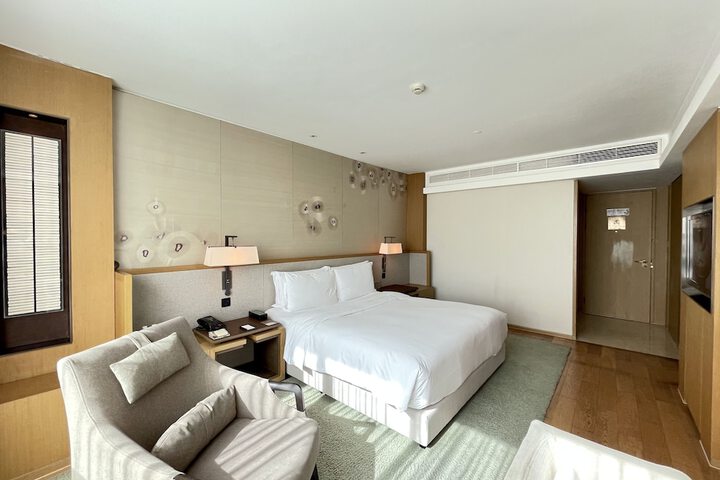 Room 10 of 61