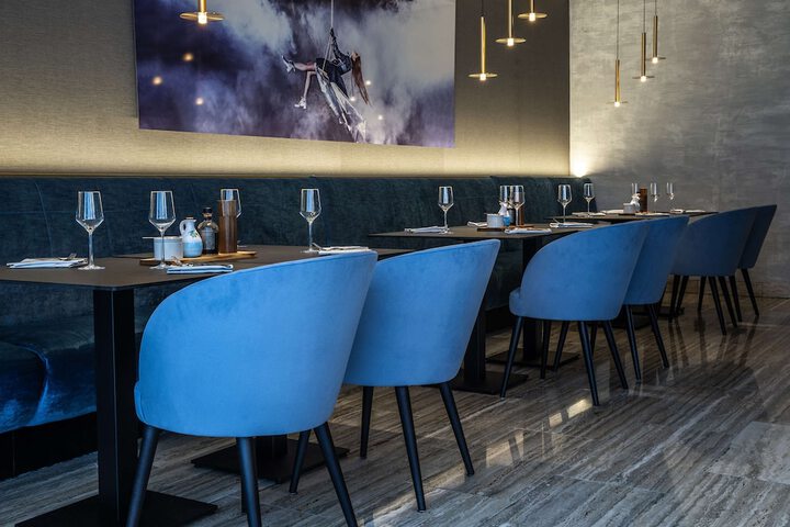 Dining 78 of 122