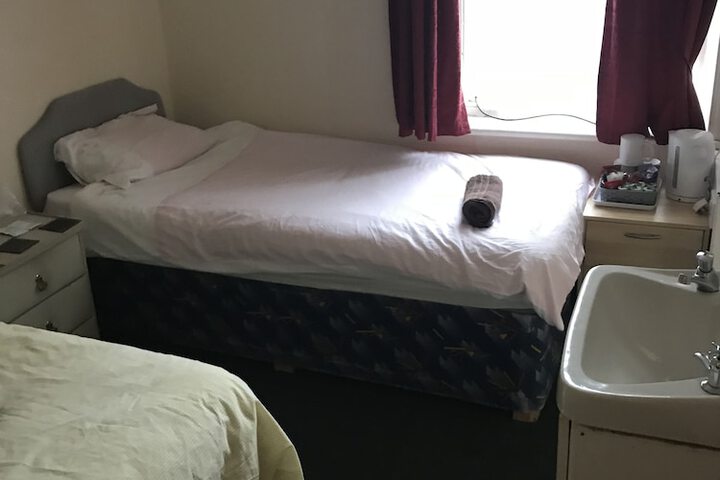 Room 12 of 48