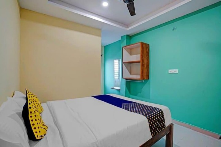 Room 3 of 6