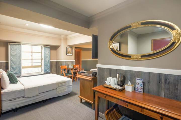 Room 32 of 115