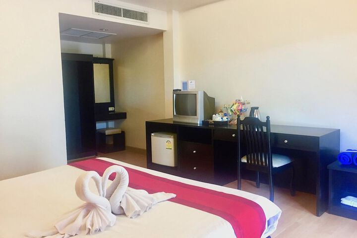 Room 47 of 86