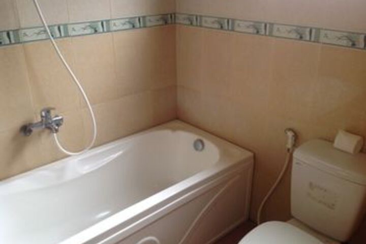 Room 4 of 71