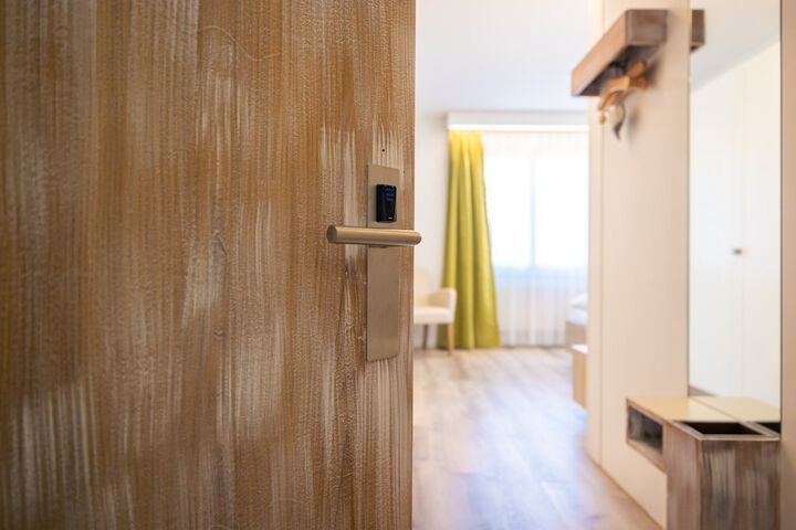 Room 4 of 47
