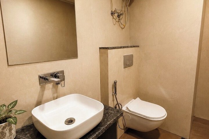 Room 36 of 43