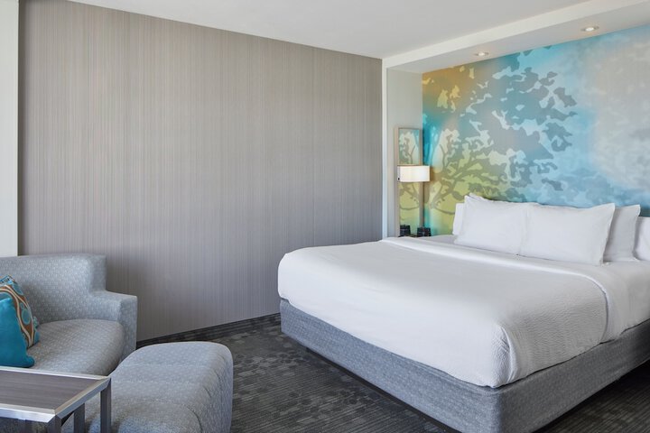 Room 16 of 35