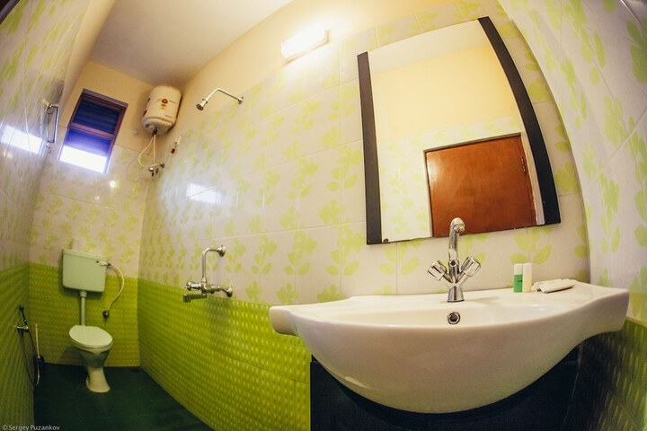 Room 16 of 26