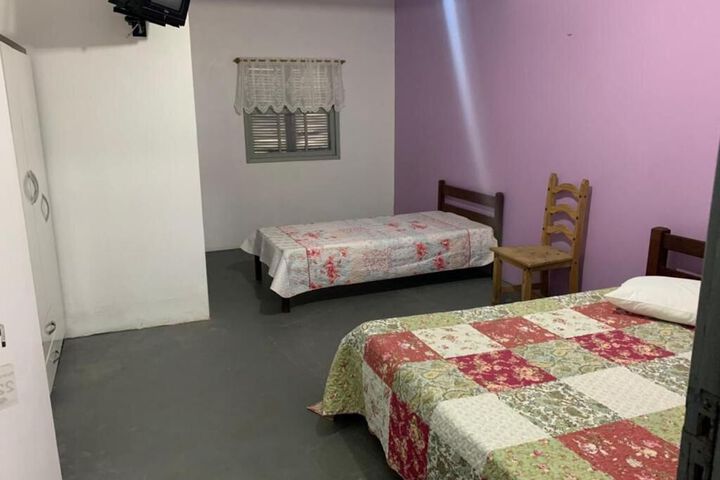Room 21 of 37