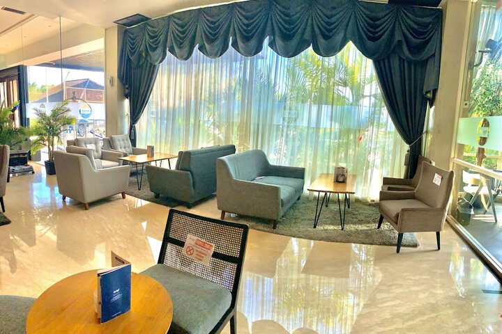 Lobby Entry