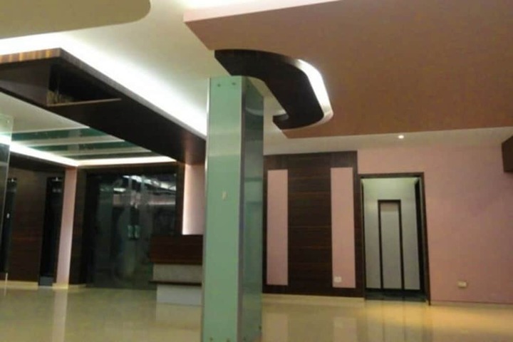 Ballroom/Hall 20 of 21