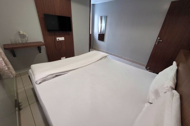Room 29 of 59