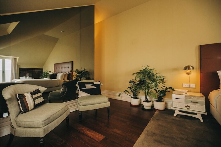 Room 86 of 274