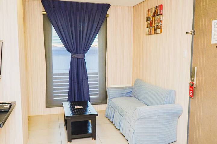 Room 18 of 53
