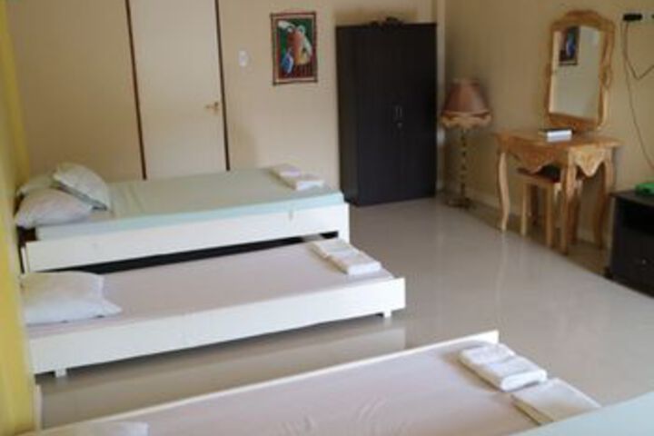 Room 12 of 34