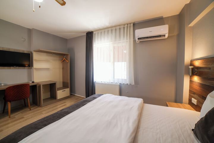 Room 70 of 125