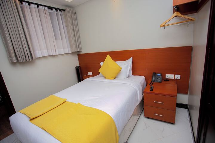 Room 3 of 12