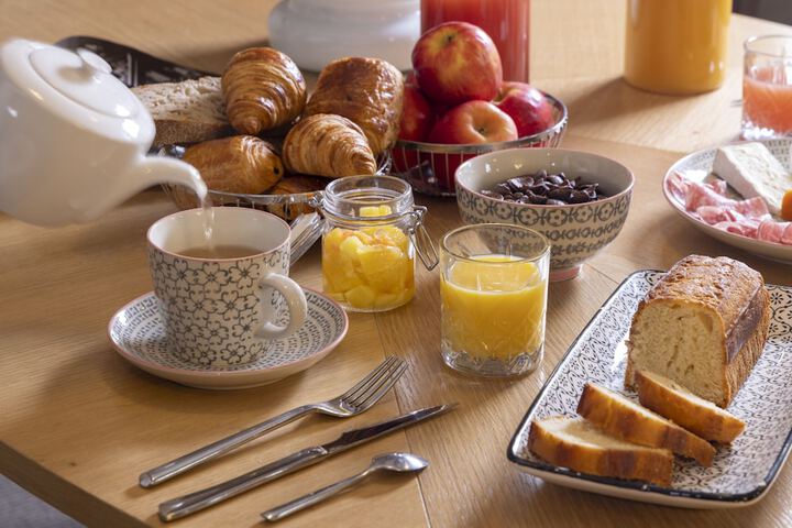 Breakfast/Coffee Service 64 of 74