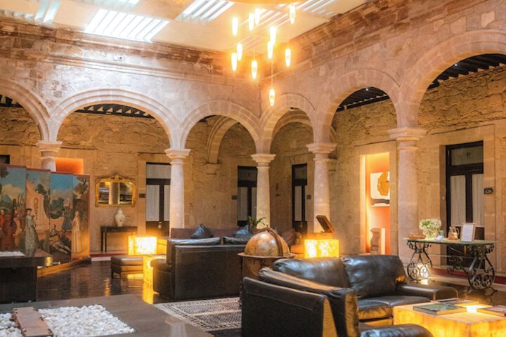 Guest Lobby