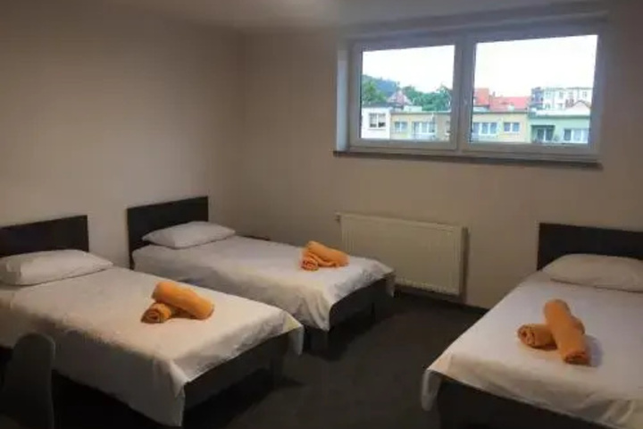 Room 2 of 22