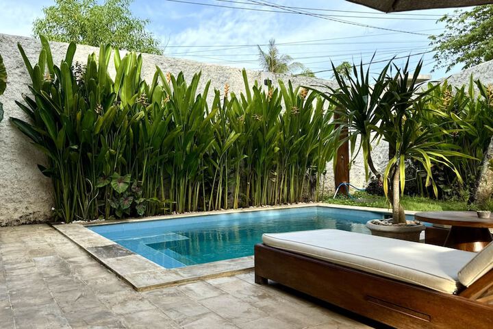 Pool 13 of 22