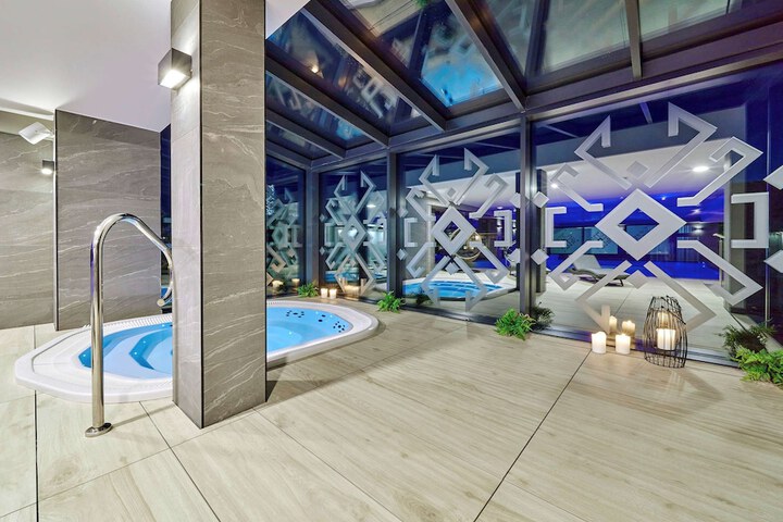 Pool 27 of 73
