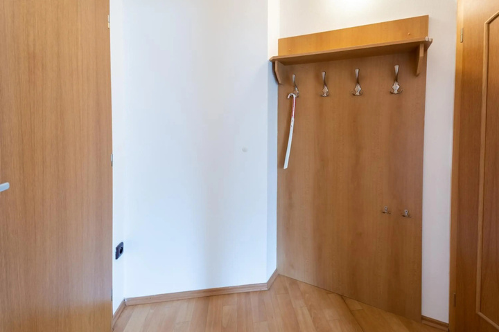 Room 3 of 20