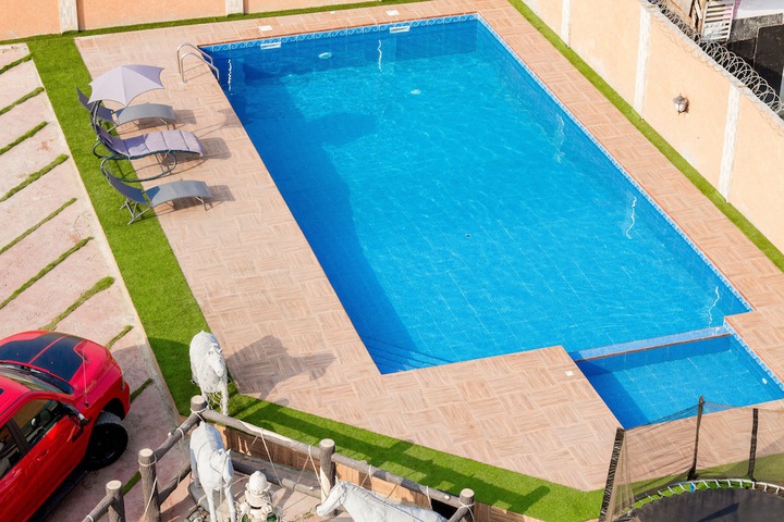 Pool 63 of 112