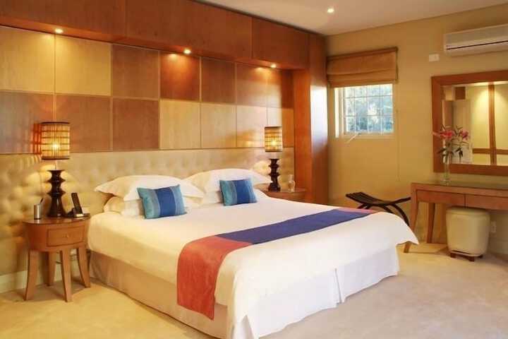 Room 8 of 26