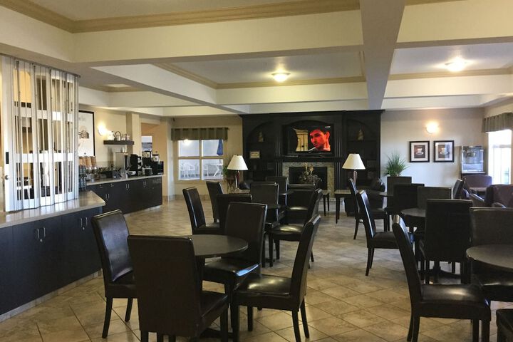 Breakfast/Coffee Service 29 of 33