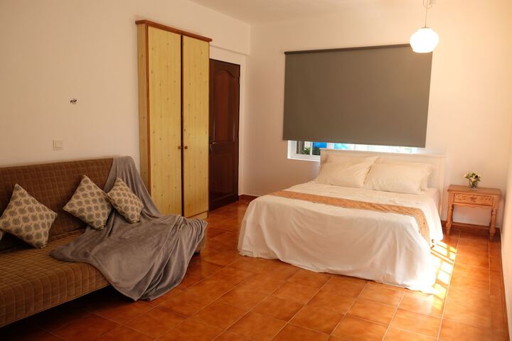 Room 8 of 26