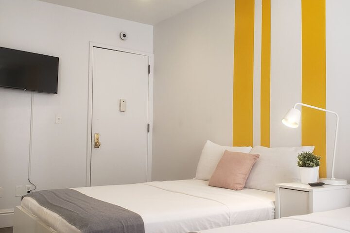Room 55 of 236