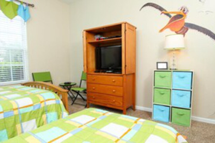 Room 34 of 43