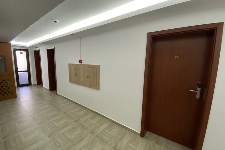 Room 7 of 27