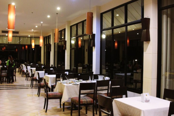 Dining Photos